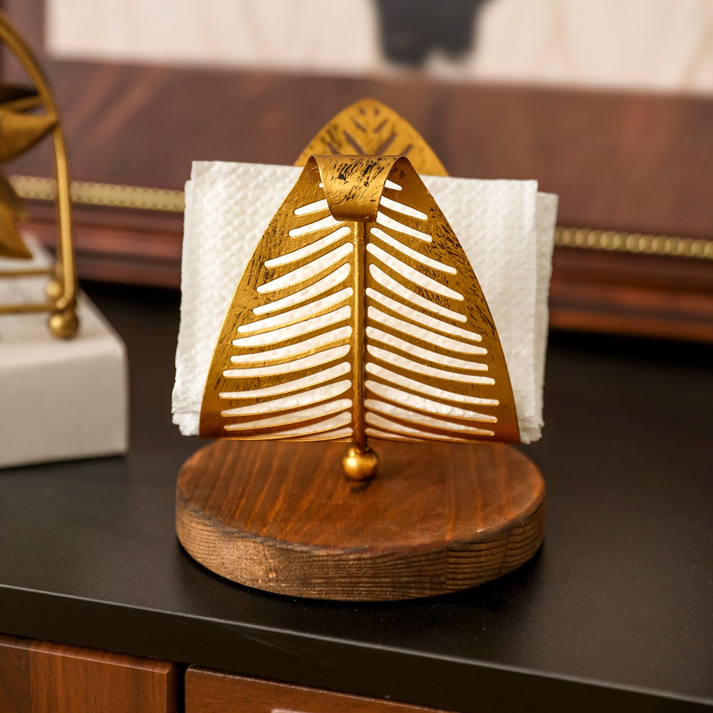 Golden Leaf Elegance Sculpture 15cm