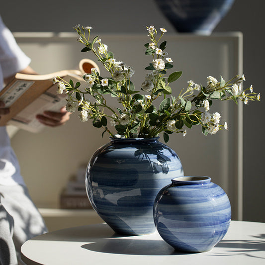 Moonlit Harmony Reflective Vase 15 cm