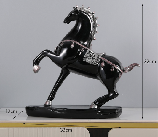 Imperial Black Horse of Success 32cm