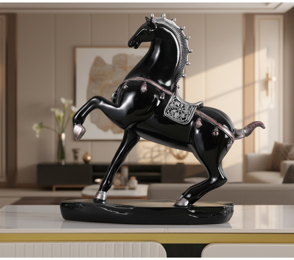 Imperial Black Horse of Success 32cm