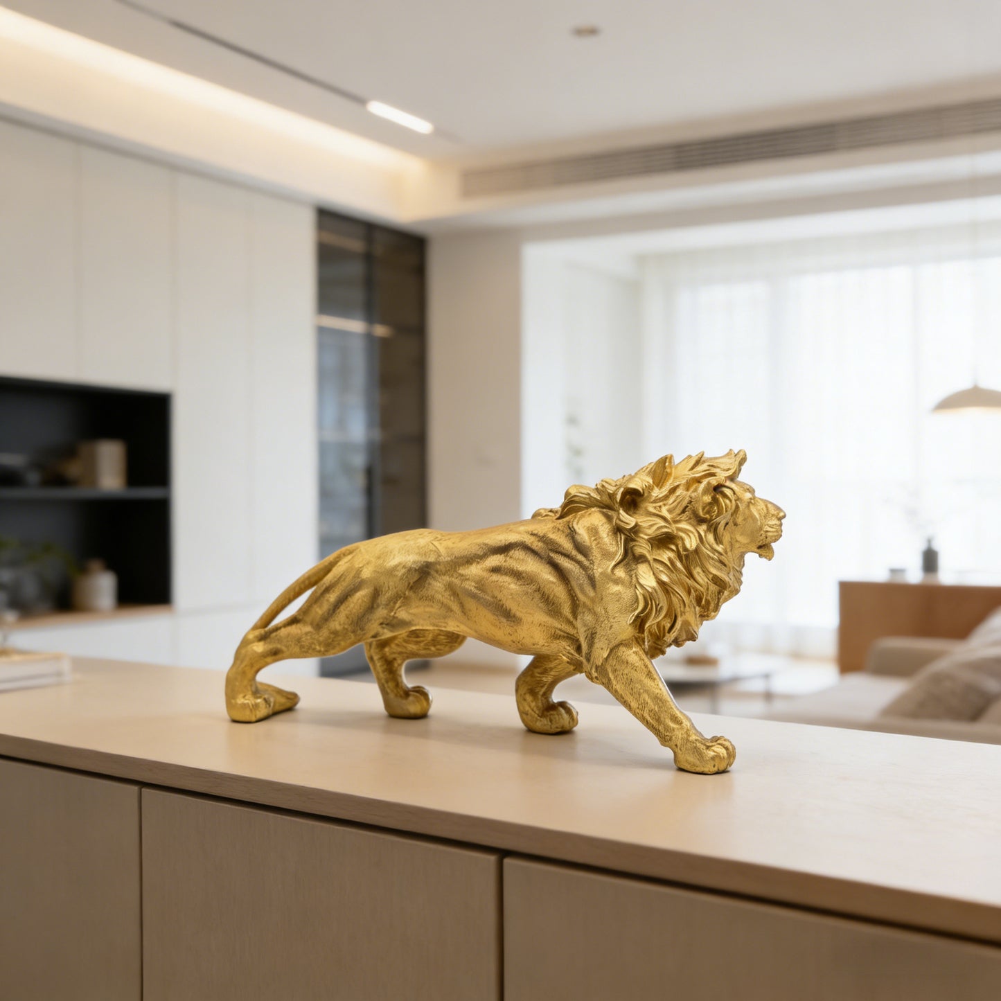 The Majestic King 18cm